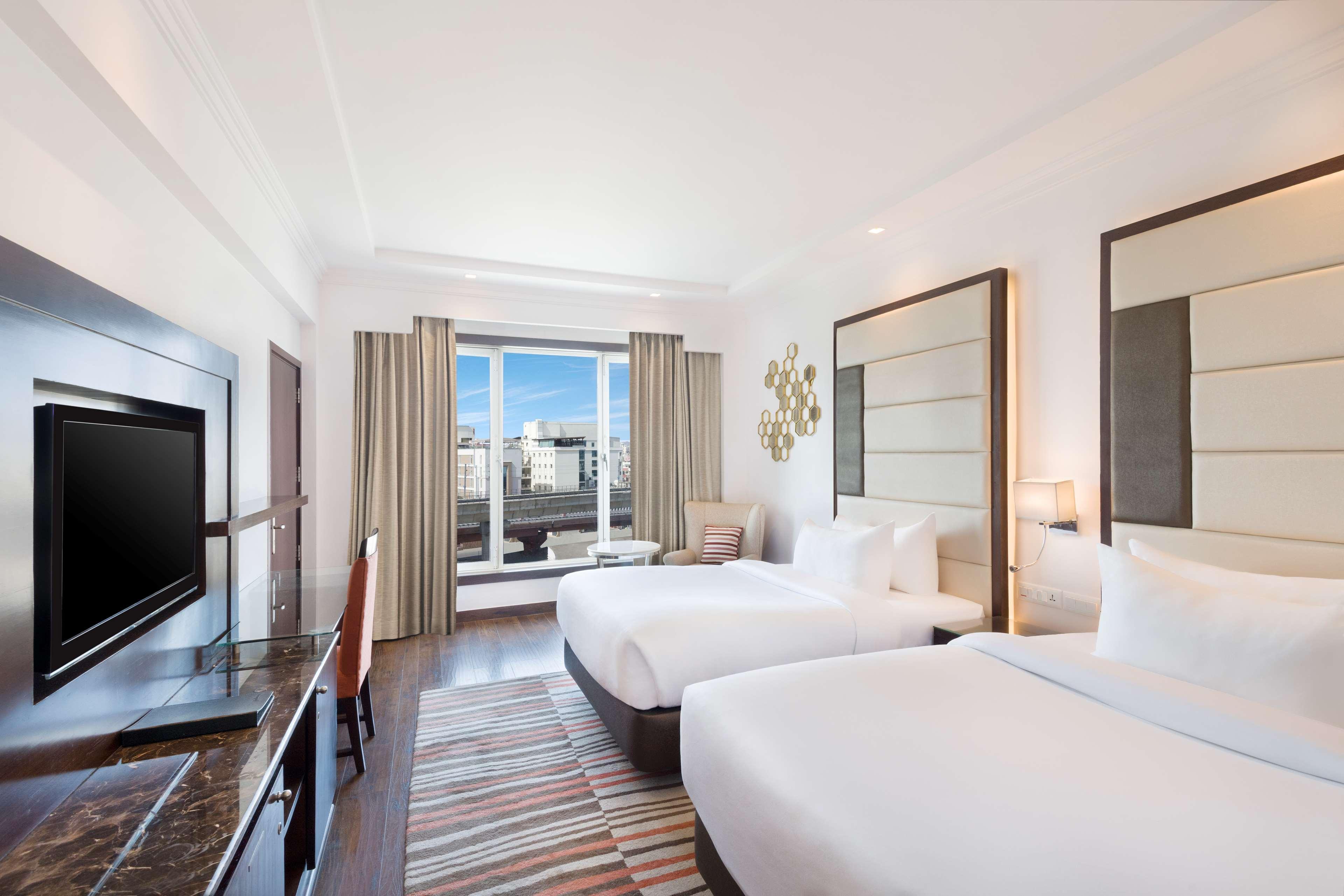 Radisson Jaipur City Center מראה חיצוני תמונה Deluxe Room