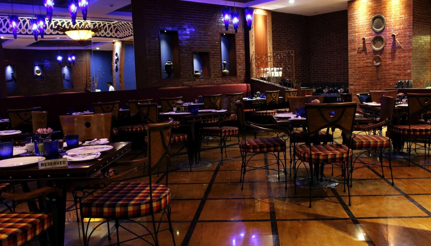 Radisson Jaipur City Center מראה חיצוני תמונה The interior of the restaurant