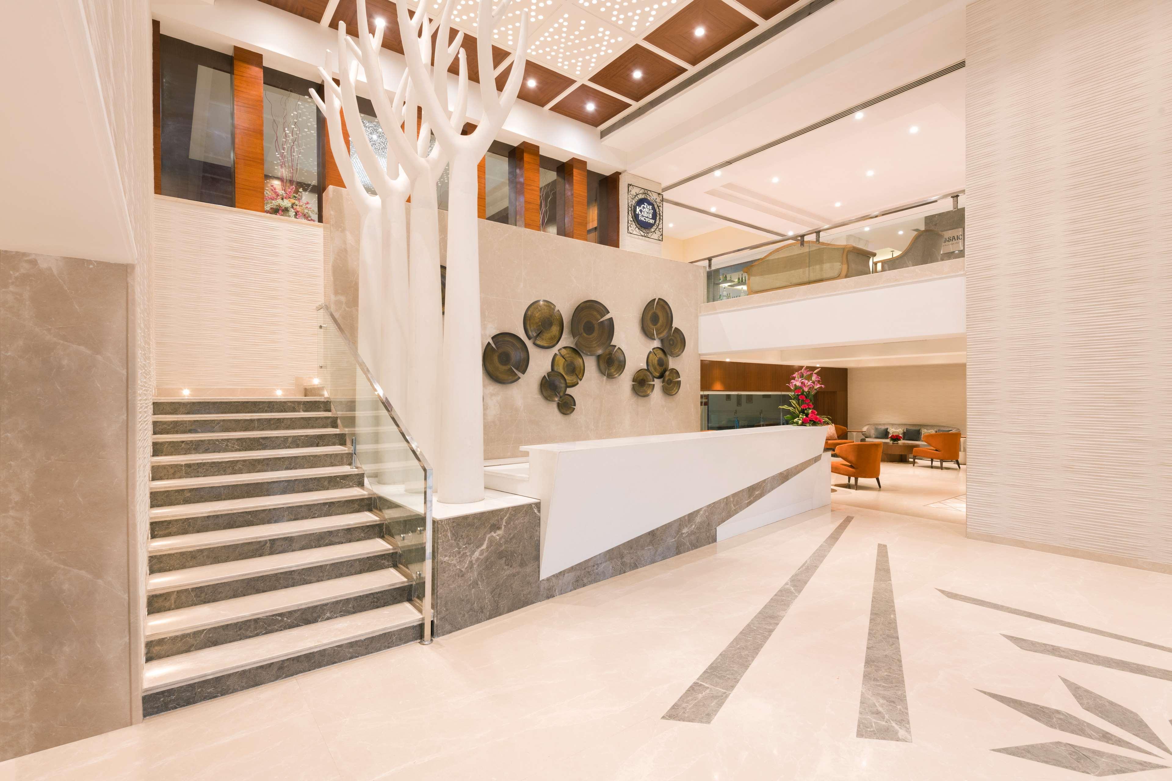 Radisson Jaipur City Center מראה חיצוני תמונה Lobby